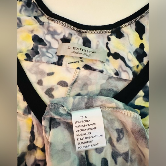 D. EXTERIOR Dress Made In Italy V-Neck Cinch Ruched Stretchy Mini Abstract EUC - Picture 8 of 12